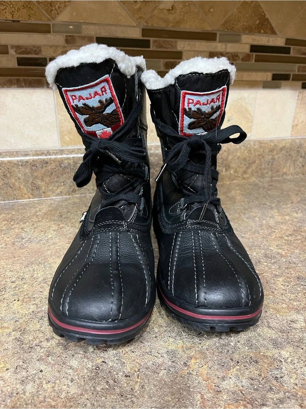 Pajar canada black